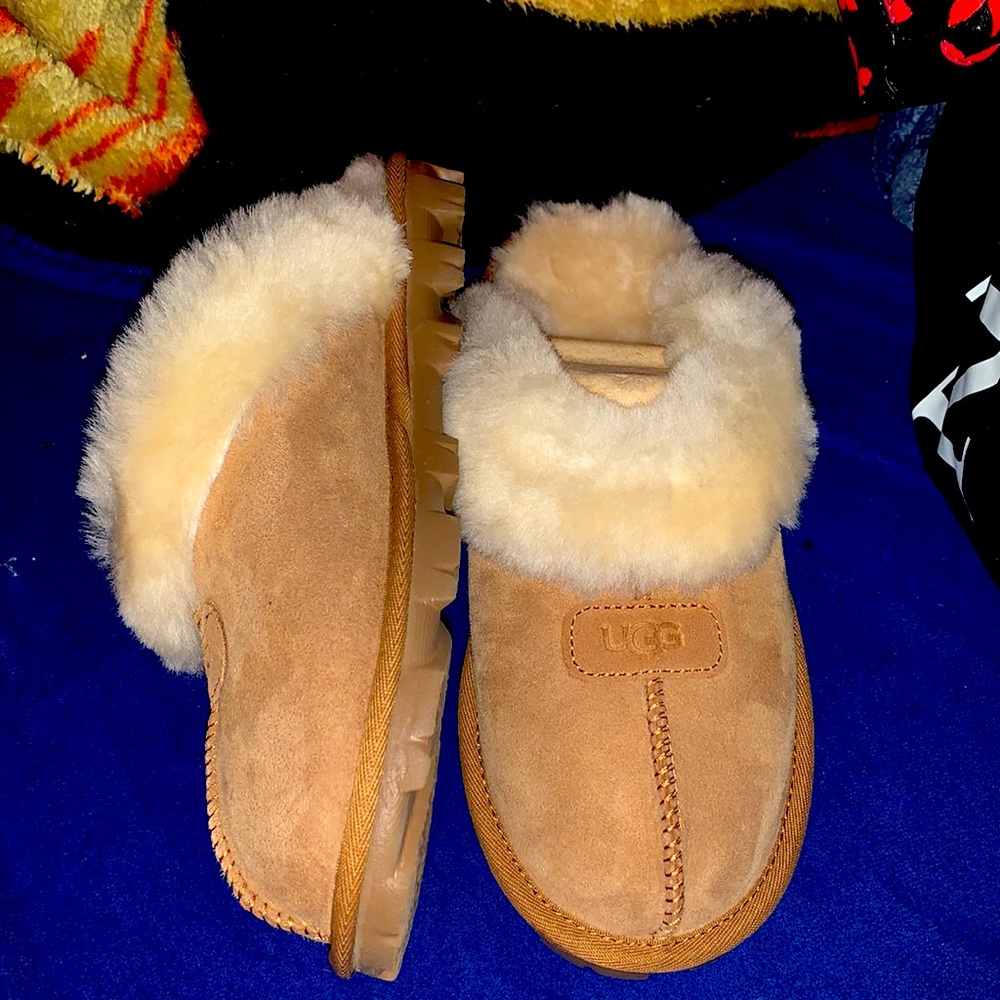 Ugg Coquette Slippers ☺️🧡 - Picture 2 of 7